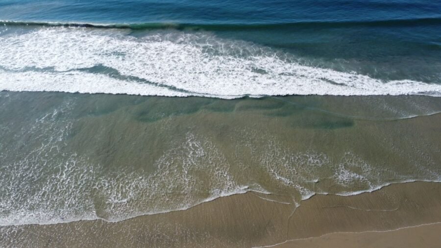 reading the surf with lots of troughs