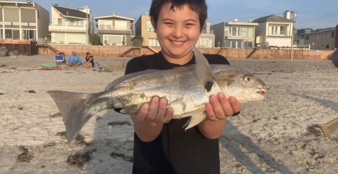 surf fishing del mar beach